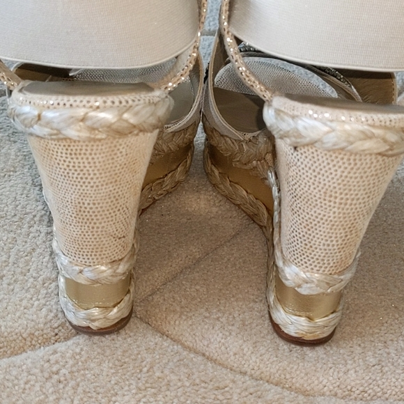 Donald Pliner Elastic Strap Wedges - Picture 5 of 8